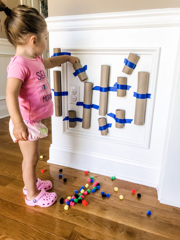Household items are the easiest and simplest way to keep your baby or toddler entertained for hours. No need for fancy toys with these household activities.
