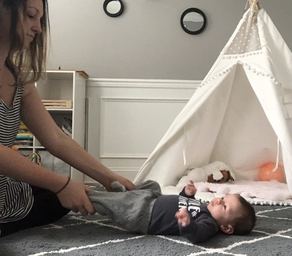 Here are several baby activities for your 3 to 4 month old. Playing with your baby will stimulate their senses & improve motor development, cognition, and language